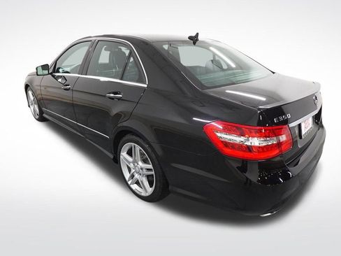 Used 2013 Mercedes-Benz E 350 4MATIC Sedan image 3