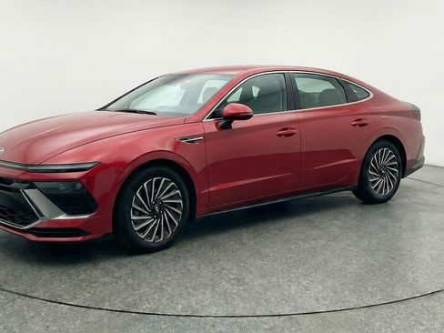 Used 2025 Hyundai Sonata SEL image 3