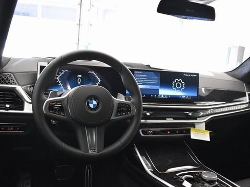 New 2026 BMW X7 xDrive40i image 25
