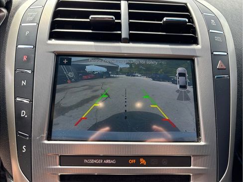 Used 2018 Lincoln MKZ Select w/ Select Plus Package image 30