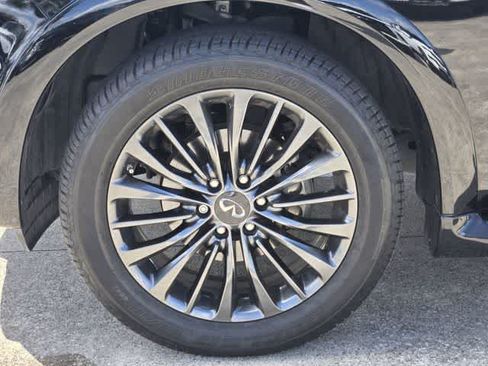 Used 2023 INFINITI QX80 Sensory w/ Cargo Package RWD image 7