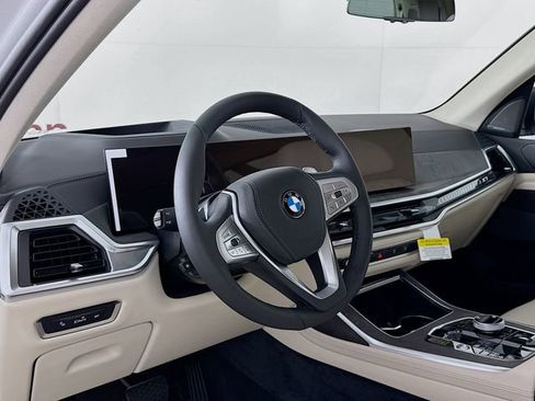 New 2026 BMW X7 xDrive40i w/ Premium Package image 9