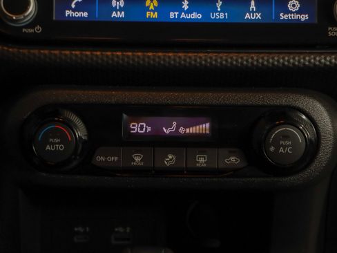 Used 2021 Nissan Kicks SV image 20