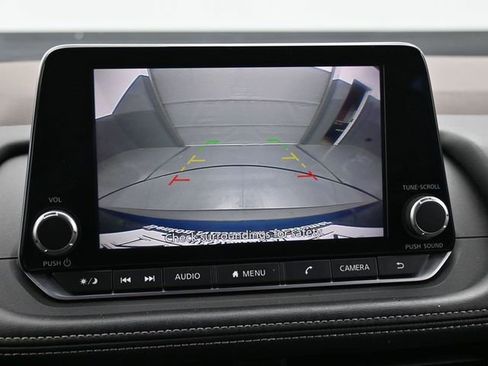 Used 2023 Nissan Rogue SV image 23