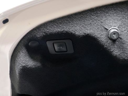 Used 2018 Lincoln MKZ Reserve w/ Climate Package image 29