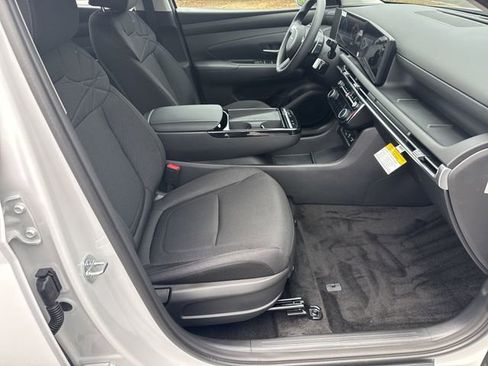 New 2026 Hyundai Tucson Blue SE AWD/4WD image 13