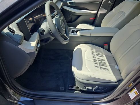 Used 2025 Hyundai Sonata SEL FWD image 6