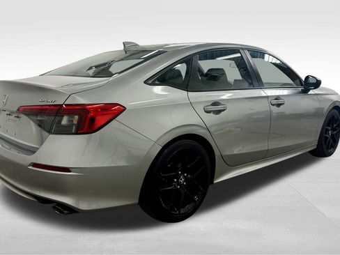 Used 2023 Honda Civic Sport image 12