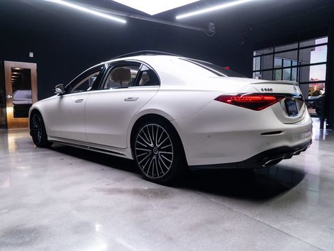 Used 2023 Mercedes-Benz S 580 4MATIC Sedan image 19