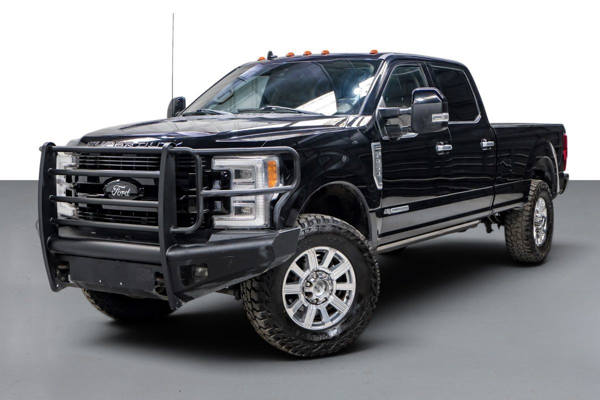 Used 2019 Ford F350 Limited w/ FX4 Off-Road Package AWD/4WD image 4