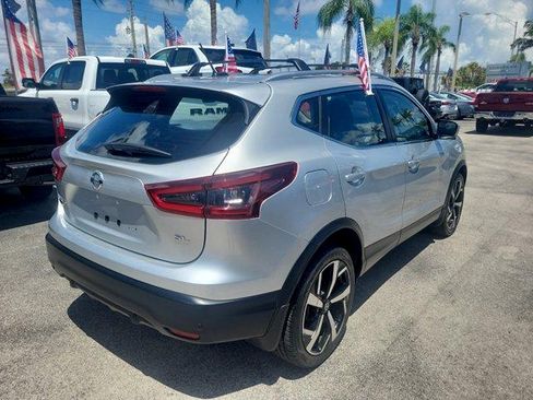 Used 2020 Nissan Rogue Sport SL FWD image 7