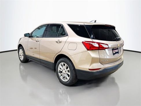 Used 2019 Chevrolet Equinox LS w/ LS Convenience Package image 9