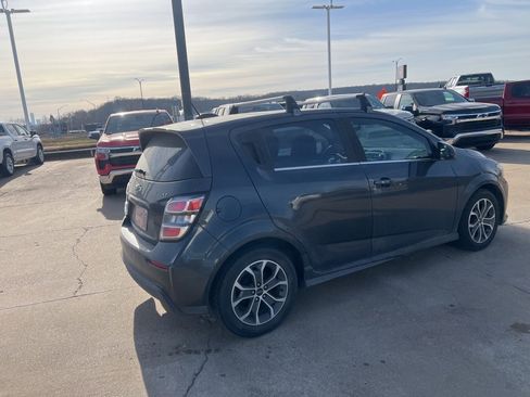 Used 2018 Chevrolet Sonic LT w/ Convenience Package image 7