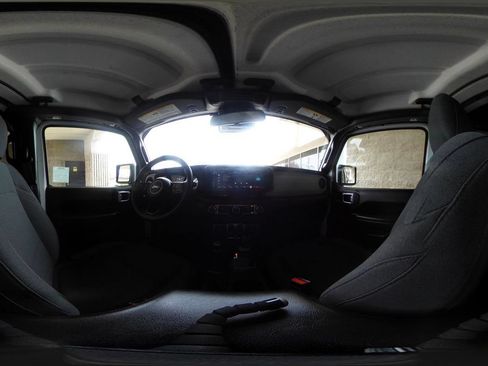 Used 2025 Jeep Wrangler Unlimited Sport AWD/4WD image 41