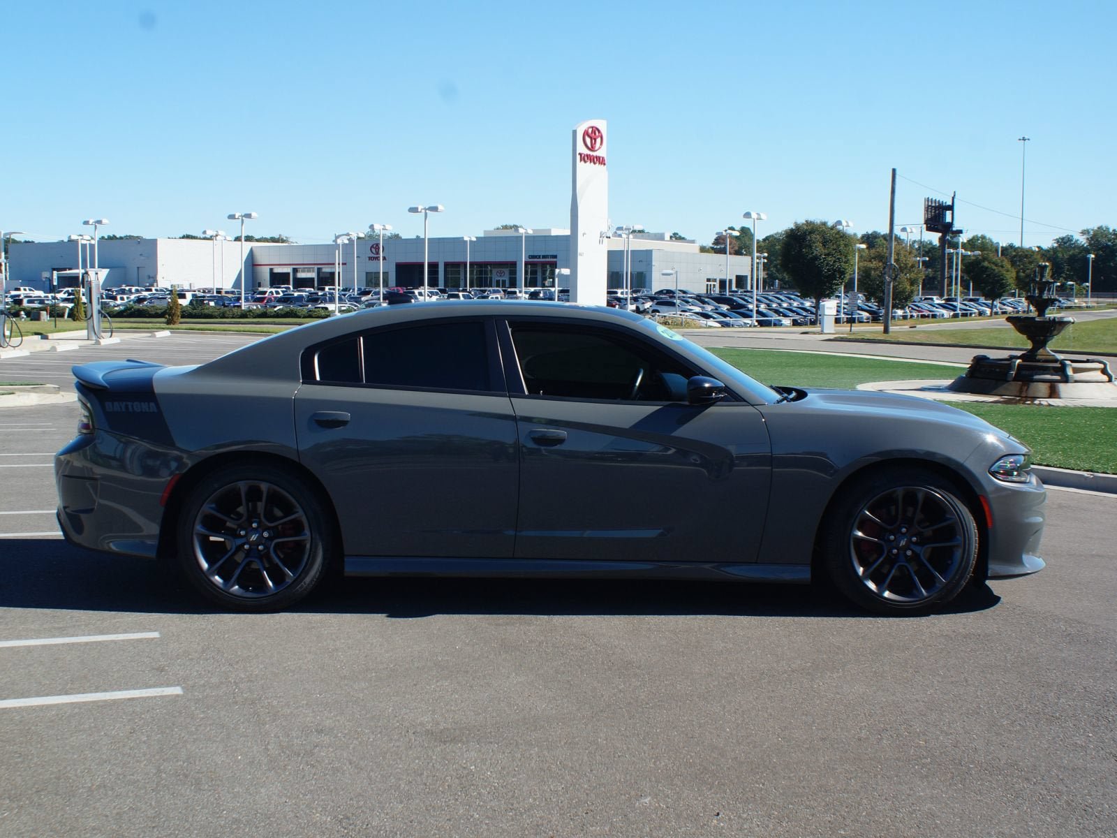 Used 2023 Dodge Charger R/T w/ Daytona Edition Group RWD image 20