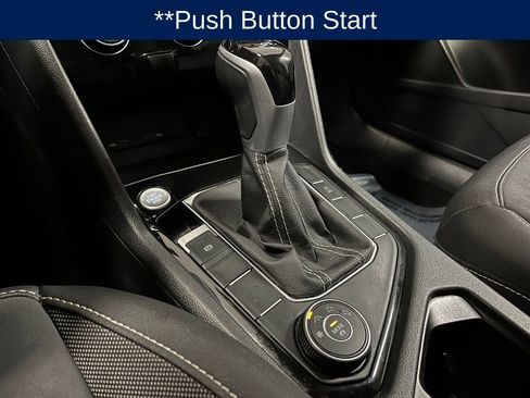 Used 2023 Volkswagen Taos SE image 14