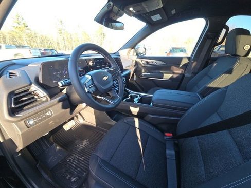 New 2026 Chevrolet Traverse LT w/ LPO, Floor Liner Package image 9