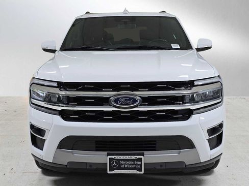 Used 2024 Ford Expedition Limited image 8