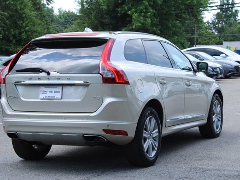 Used 2017 Volvo XC60 T5 Inscription w/ Preferred Option Package FWD image 8