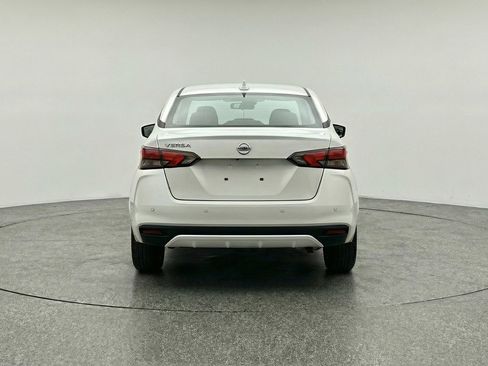 Used 2025 Nissan Versa SV image 7