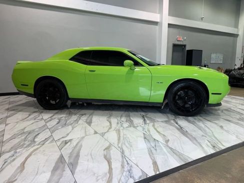 Used 2015 Dodge Challenger R/T Plus RWD image 5