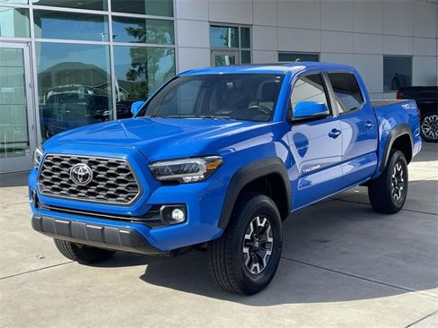 Used 2020 Toyota Tacoma SR5 image 2