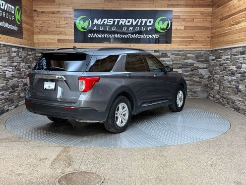 Used 2021 Ford Explorer XLT AWD/4WD image 10