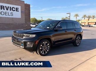 Used 2024 Jeep Grand Cherokee Overland w/ Luxury Tech Group IV AWD/4WD video 1