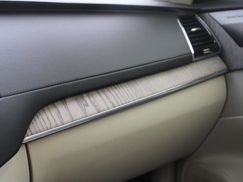 Used 2021 Volvo XC90 T8 Inscription w/ Advanced Package image 32