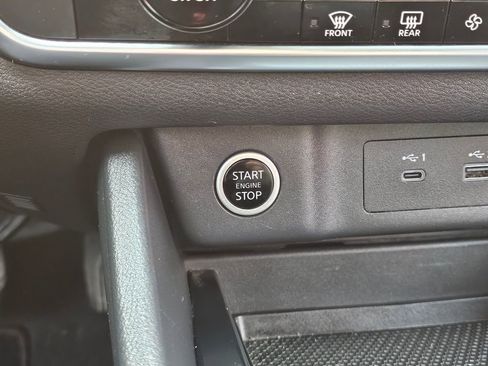 Certified 2023 Nissan Rogue SV image 27