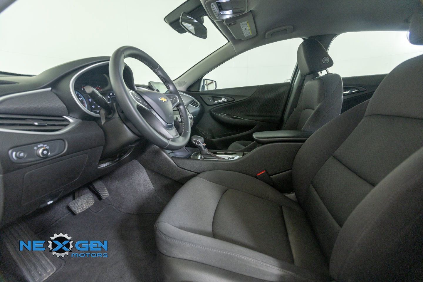 Used 2023 Chevrolet Malibu RS FWD image 13