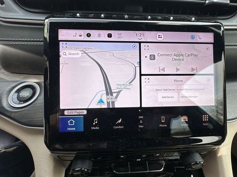 Used 2023 Jeep Grand Cherokee Limited w/ Luxury Tech Group II image 22