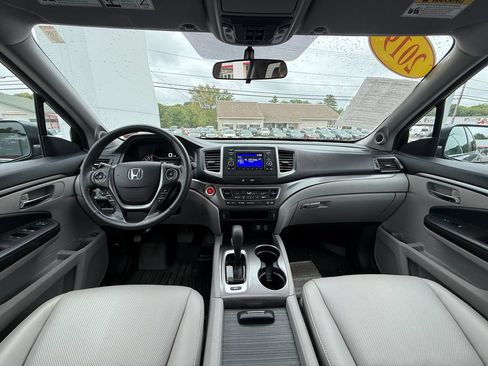 Used 2019 Honda Ridgeline RTL image 12
