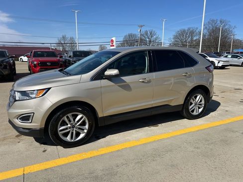 Used 2017 Ford Edge SEL w/ Equipment Group 201A image 4