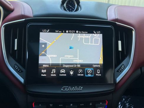 Used 2019 Maserati Ghibli image 23