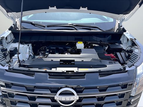 New 2026 Nissan Pathfinder SL FWD image 11