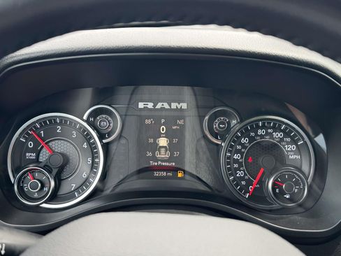 Used 2023 RAM 1500 Big Horn AWD/4WD image 18