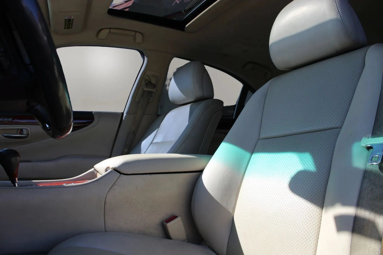 Used 2010 Lexus LS 460 RWD image 17