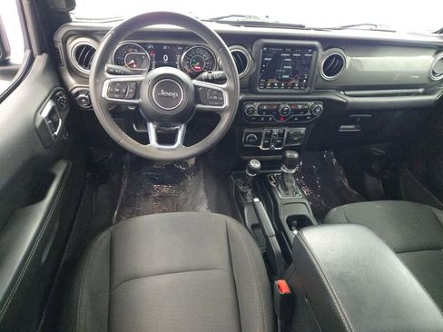 Used 2023 Jeep Wrangler Unlimited Sahara AWD/4WD image 15
