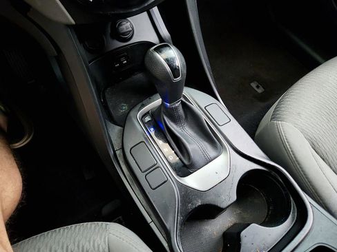 Used 2015 Hyundai Santa Fe Sport image 17