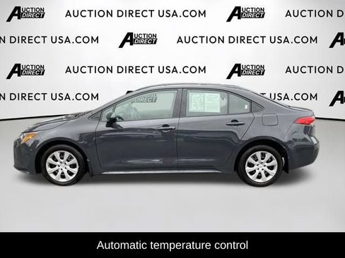 Used 2025 Toyota Corolla LE FWD image 3