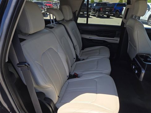 Used 2021 Ford Expedition Platinum image 29