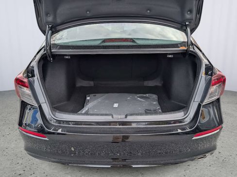 Certified 2025 Honda Civic Sport image 11