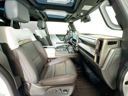 Used 2024 GMC Hummer EV 2X image 26