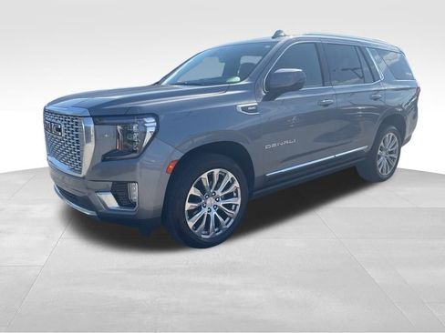 Certified 2022 GMC Yukon Denali w/ Advanced Technology Package image 3