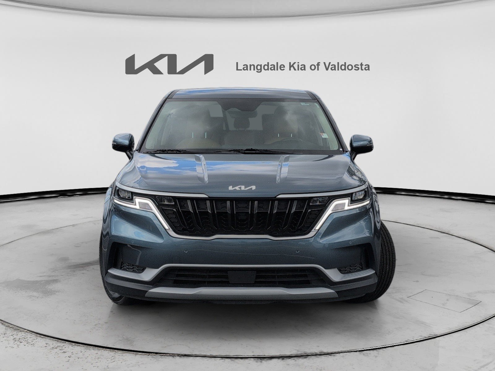 Used 2024 Kia Carnival EX FWD image 12