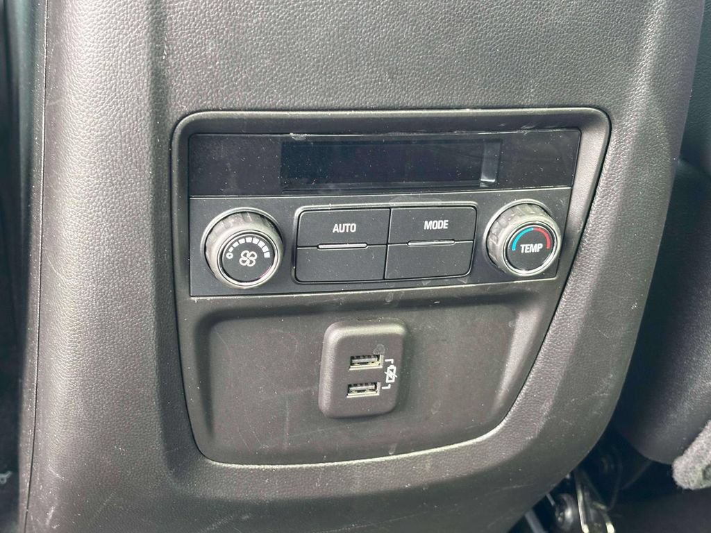 Used 2024 Buick Enclave Essence w/ Experience Buick Package AWD/4WD image 25