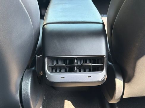 Used 2022 Tesla Model 3 Long Range image 48