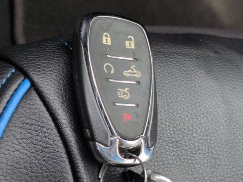 Used 2018 Chevrolet Camaro LT RWD image 26