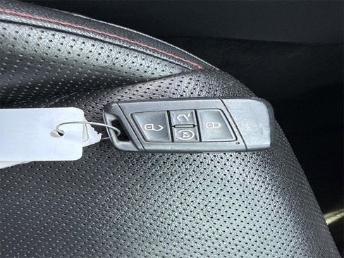 Used 2021 Volkswagen Jetta GLI Autobahn image 33